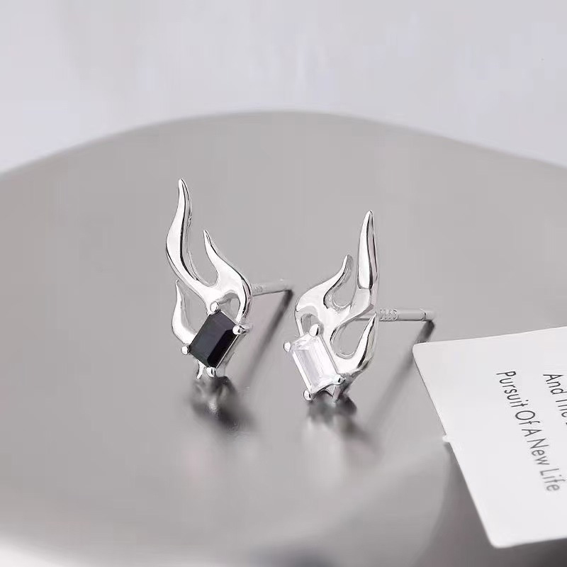 2Pcs Fashion Flame-Shaped Punk - Men'S Minimalist Accessories review and price