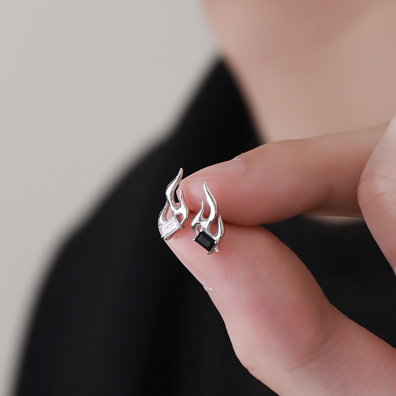 2Pcs Fashion Flame-Shaped Punk - Men'S Minimalist Accessories review and price