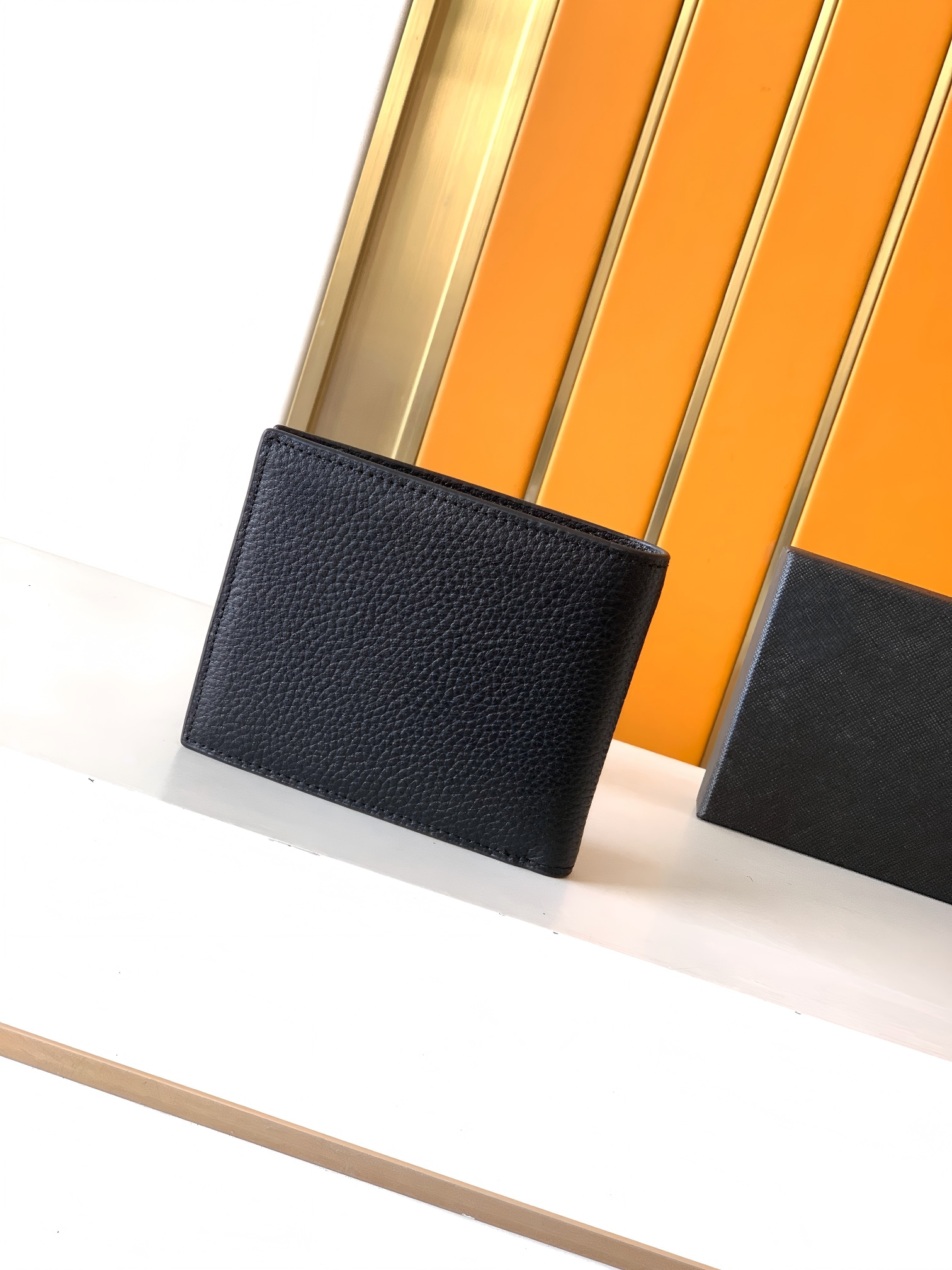 Men's Minimalist Leather Walle - Bifold Leather Wallet review and price